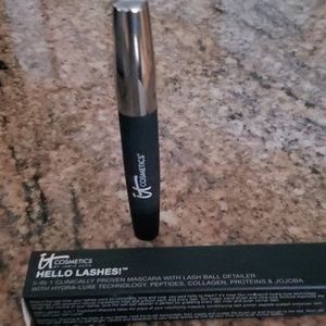IT Cosmetics Amazing Lash Volume Mascara